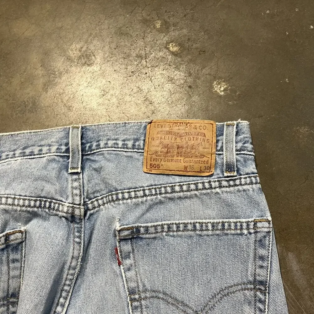 Vintage 90s Levi's 505 Blue Regular Fit Jeans 33x30
